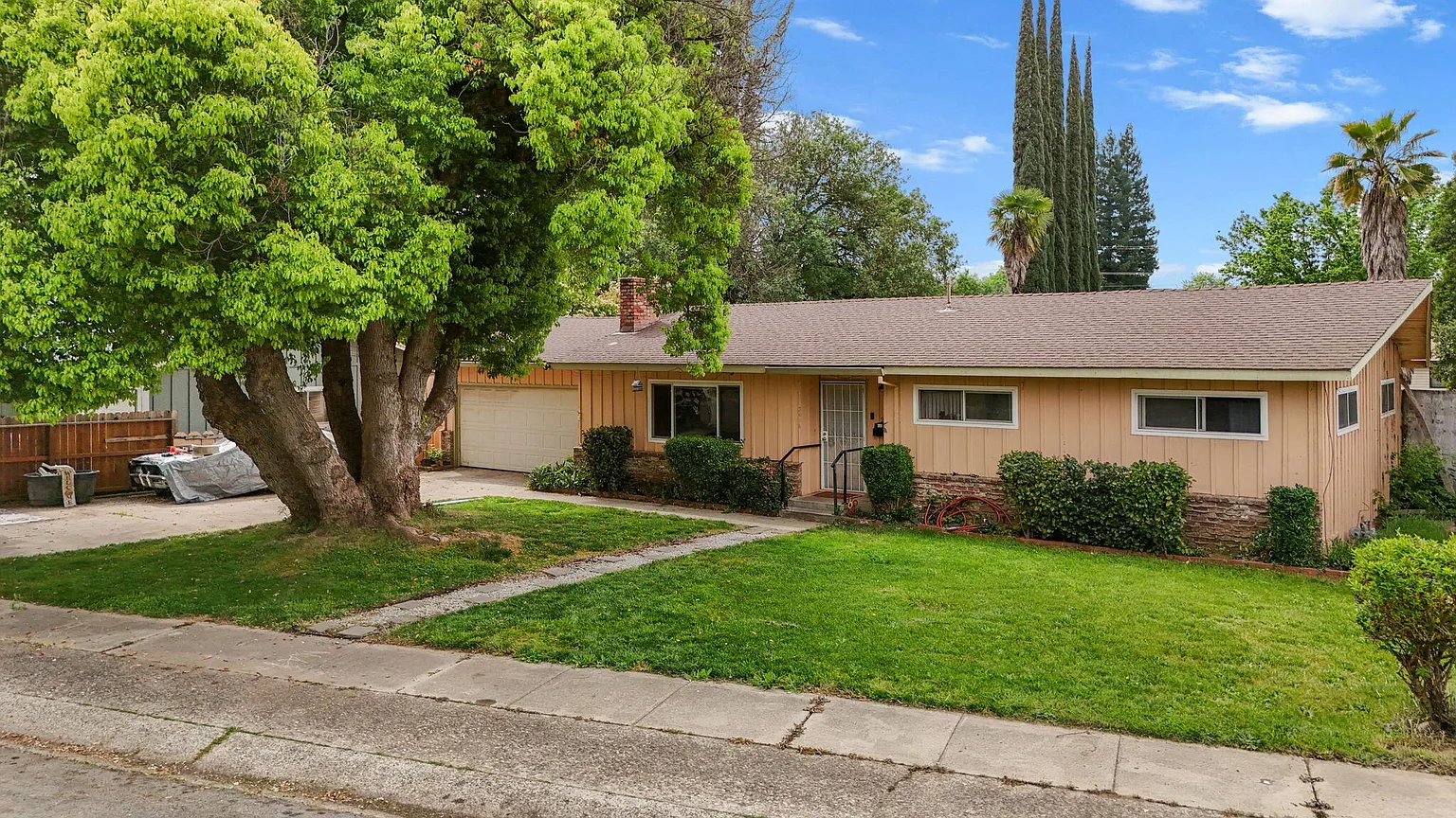 3414 Bardick Rd photo 1