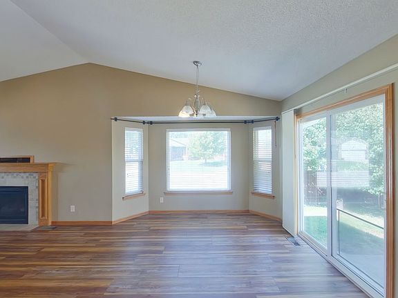 4th image of 1836 N Wolfberry Ct