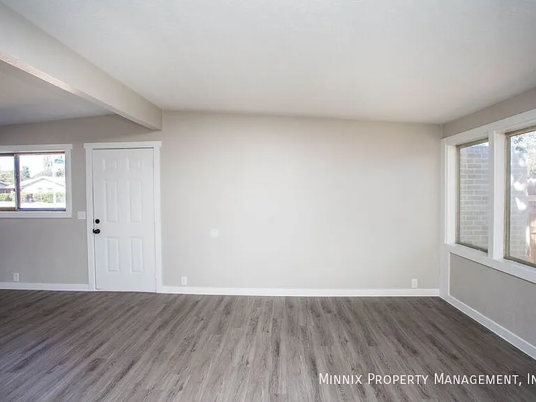 2725 63rd St #1 — Photo 22