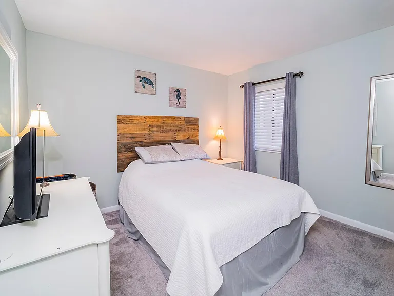 10170 Beach Dr SW — Photo 12