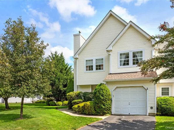 317 Erik Drive, East Setauket, NY 11733