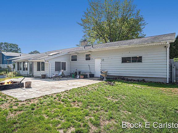 2nd image of 330 Churchill Dr