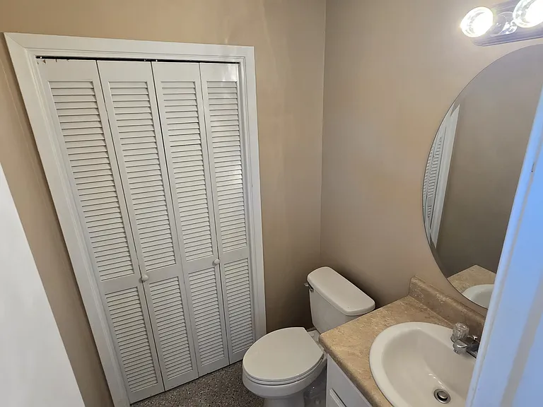52 Caprice Ct — Photo 7
