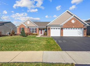 2480 Vista Trl, Elgin, IL 60124