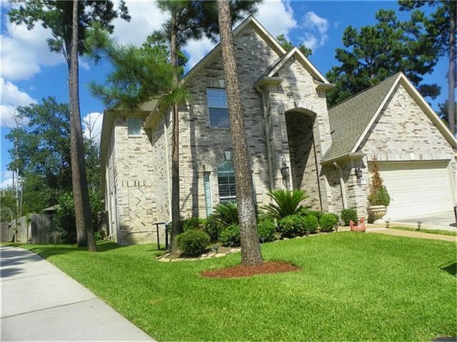 1st image of 14914 Oxford Way