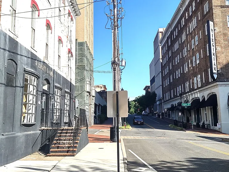 801 Church St — Photo 15