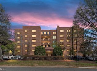 11500 Fairway Dr APT 201, Reston, VA