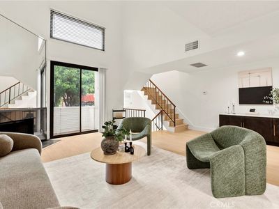 6540 Hayvenhurst Ave Unit 15, Van Nuys, CA, 91406