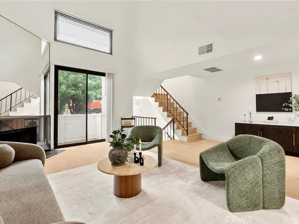 6540 Hayvenhurst Ave Unit 15, Van Nuys, CA 91406