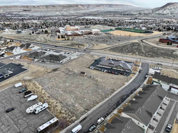 141 Commerce Dr, Green River, WY 82935
