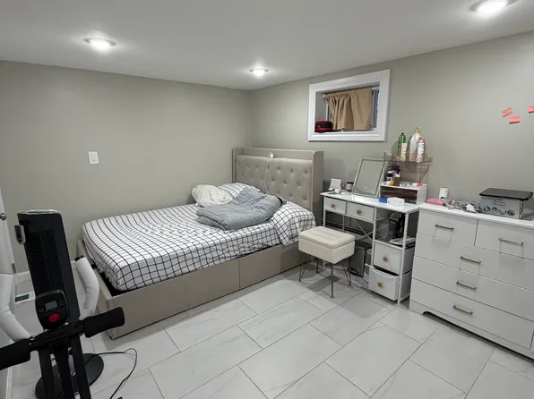 (undisclosed Address), Queens Village, NY 11427