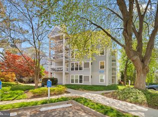3179 Summit Square Dr #2-C4, Oakton, VA 22124