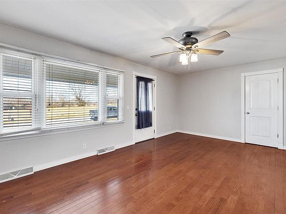4th image of 501 Mineral St