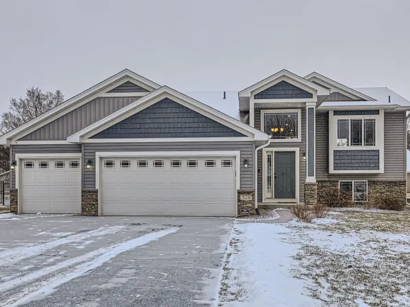 528 Arlo Ln, Lino Lakes, MN 55014