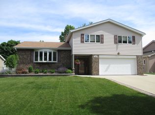 1530 W Jo Ann Ln, Addison, IL 60101