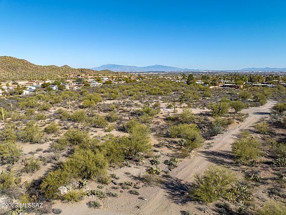 3rd image of 5081 S Mesquite Hills Pl