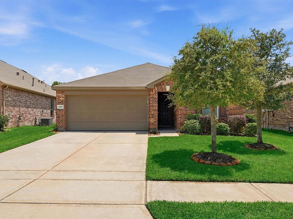 1st image of 20517 Fitzwilliam Ln
