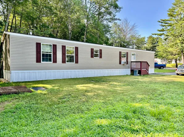 2 Arrowhead Drive, Lisbon, ME 04250