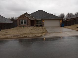 1928 Ridge St, Gentry, AR 72734