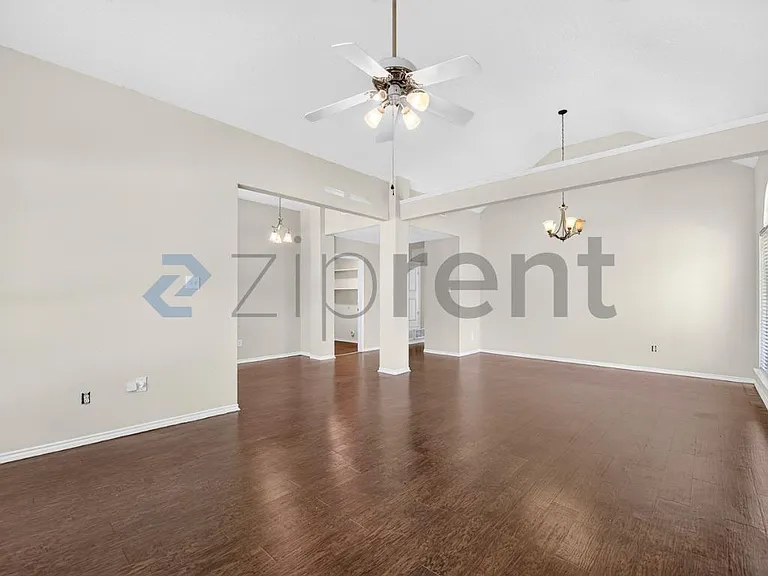 5412 Blue Water Lake Dr — Photo 6