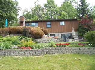 N5175 Sinissippi Point Rd, Juneau, WI 53039