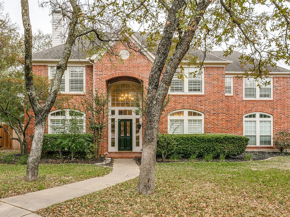 1st image of 804 Highland Lakes Ct