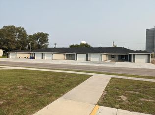 402 W Hirschler St, Moundridge, KS 67107