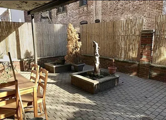 Rented by Signature Spaces NYC Corp | media 7
