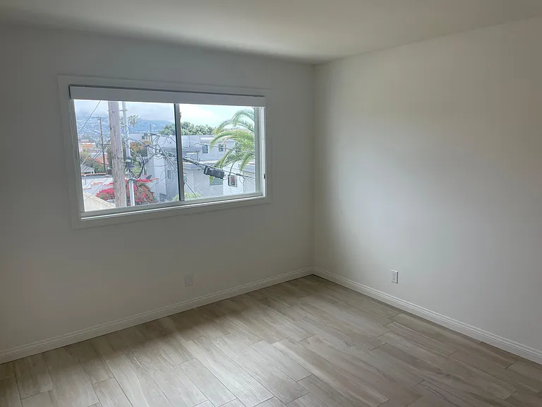 1007 S Juanita Ave #F — Photo 10
