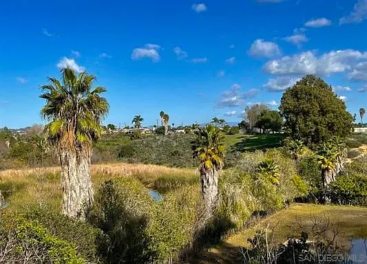 2 bed, 819 sqft, $2,550 — Photo 3