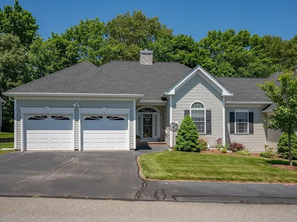 38 Holly Ln Unit 38, Dracut, MA 01826