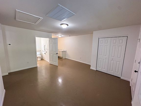 3rd image of 1595 Soco Rd APT 12