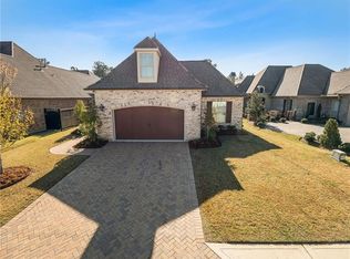 821 S Corniche Du Lac, Covington, LA 70433