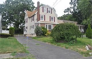1st image of 27 Pleasant Ave