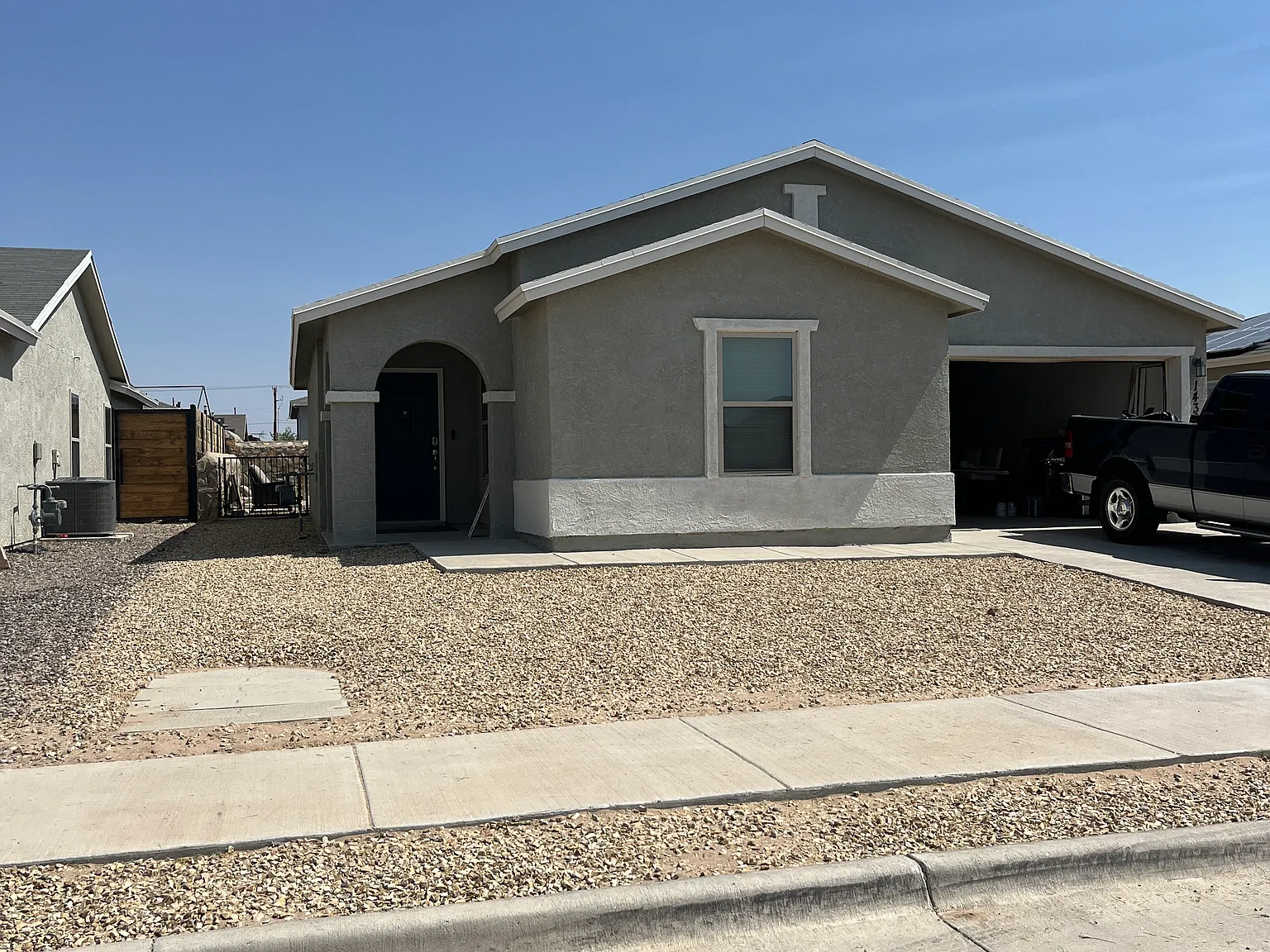 3 bed, 1383 sqft, $1,550 — Photo 1