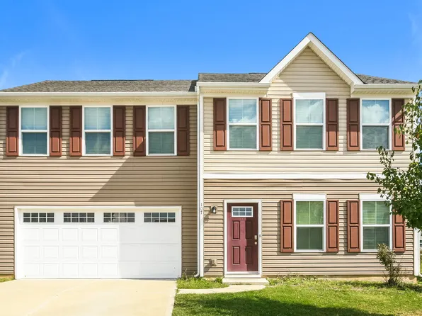 107 Campus Ln, Greenwood, IN 46143