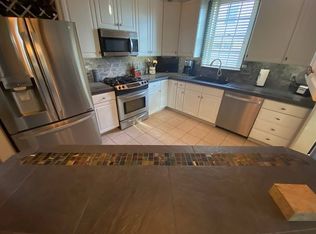 1077 Pebble Ct, Mechanicsburg, PA 17050