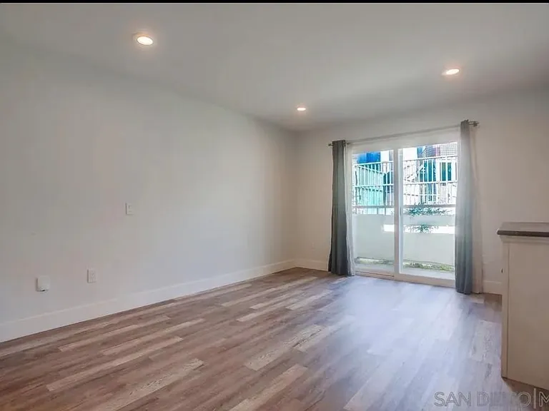 450 Stoney Point Way — Photo 14