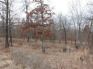 151 Canary Ln, Anderson, MO 64831