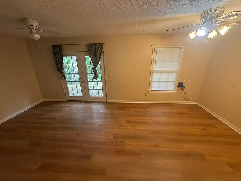 288 Fuqua Ave — Photo 2