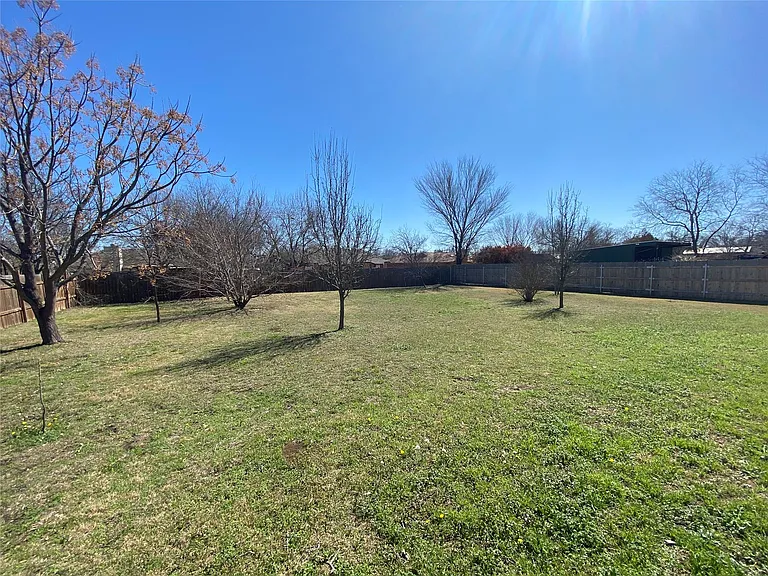 1806 Dublin Dr — Photo 39