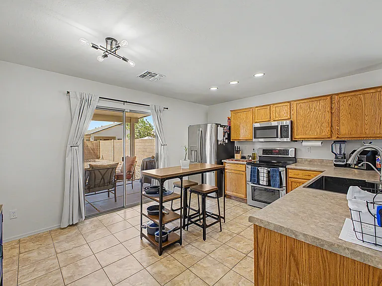 44836 W Gavilan Dr — Photo 10