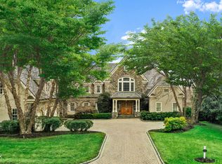 2 Chieftans Rd, Greenwich, CT 06831