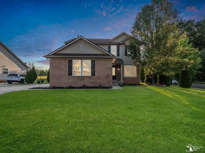27273 W Mockingbird Dr, Flat Rock, MI, 48134