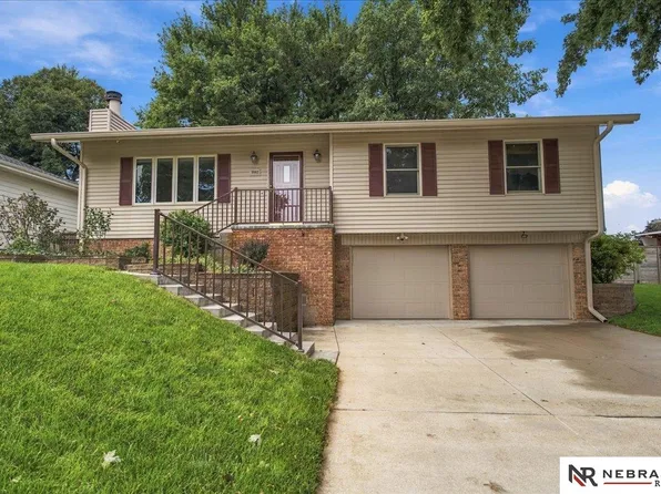 5062 S 160th Cir, Omaha, NE 68135