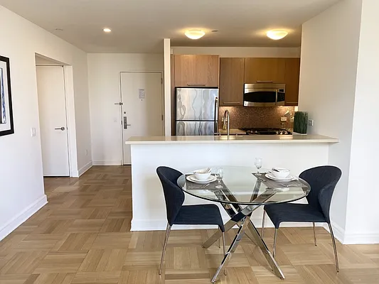 Rented by Windsor Property Management | media 11