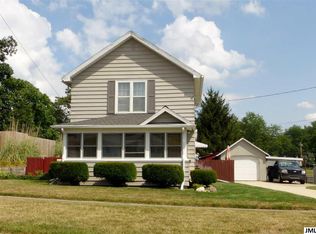815 Loomis St, Jackson, MI 49202