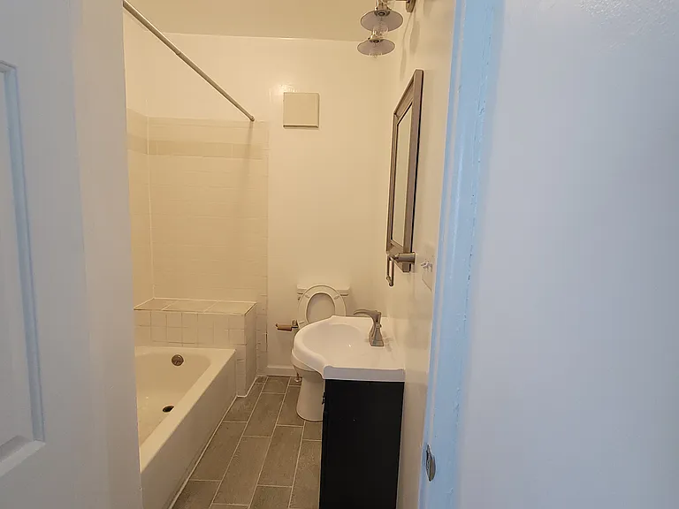 3412 Monroe St — Photo 7