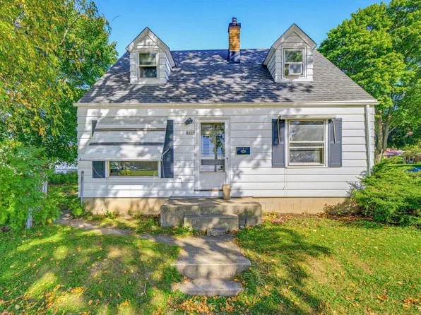 8400 W Auer AVENUE, Milwaukee, WI 53222