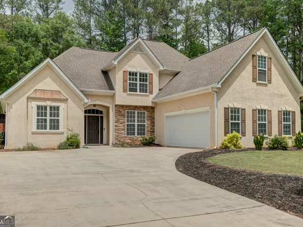 110 Rockglen Ct, Fayetteville, GA 30215
